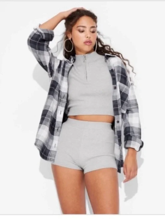 Women's Sweater Hot Shorts - Wild Fable™ Heather Gray Size XL New