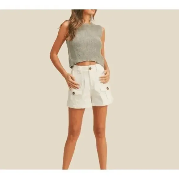 MIOU MUSE Cotton Cargo Off White Turtle Shell Button Shorts, Medium