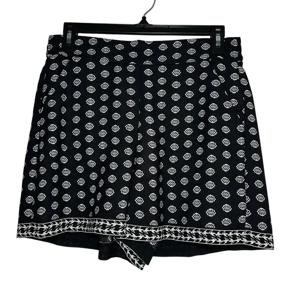 Max Studio Womens Black White Floral Medallion High Rise Shorts Size S 3703D05‎