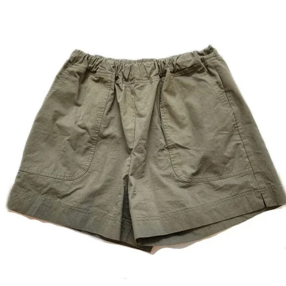 Olive green 100% cotton shorts,  elastic waistband, pockets, Large
