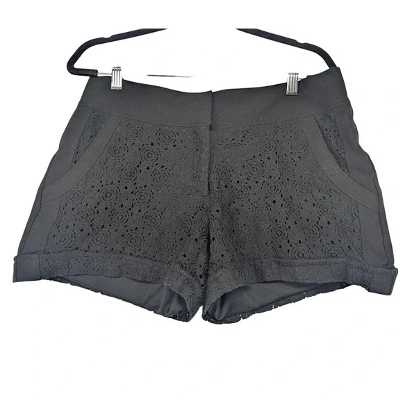 maurices Black‎ Crochet Lace Detail Cuffed Shorts Women's Size 7/8