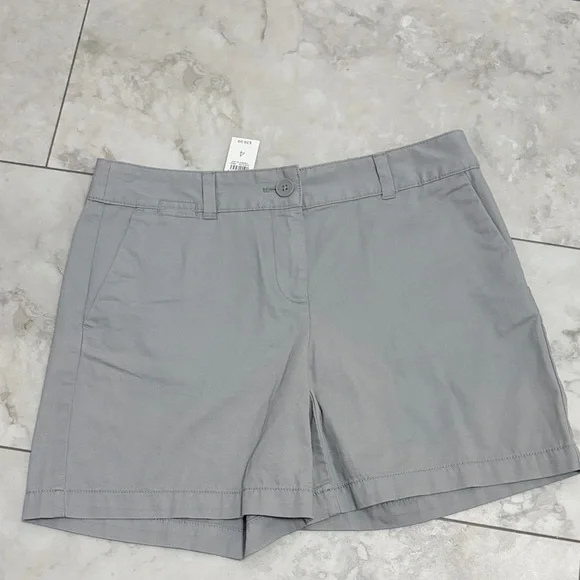 LOFT Light Gray shorts size 4 NWT