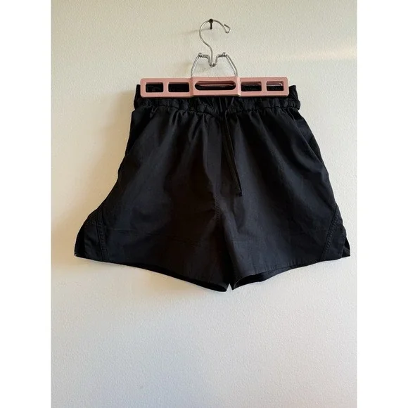 Lululemon Cinchable Waist High-Rise Woven‎ Short 3.5 Black Size XXS