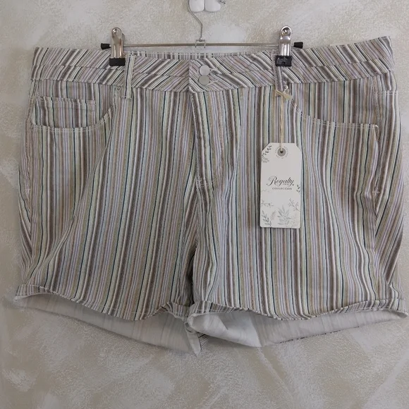 Royalty for me by YMI Women's Striped Roll Cuff Hem Shorts 16W