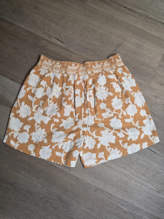 Women’s BRIGGS Floral Elastic Waist Shorts in Orange and White Sz M ~ Bin R