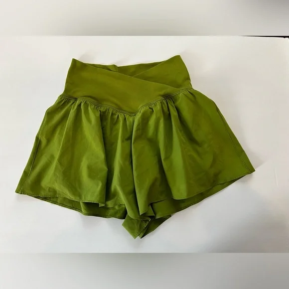 Offline By Aerie Green High-Waisted‎ Flutter Shorts