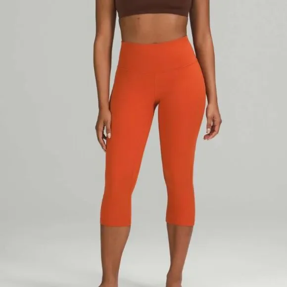 Women Lululemon Align High-Rise Crop 21