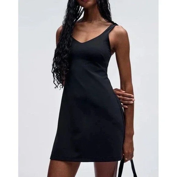 lululemon athletica Black Slim V-Neck Midi Dress