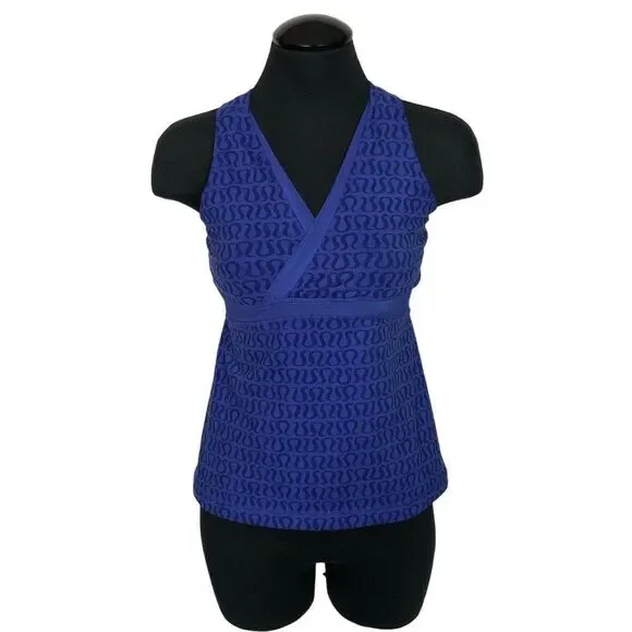 ‎LuluLemon Whisper Logo Tank - Women’s 6