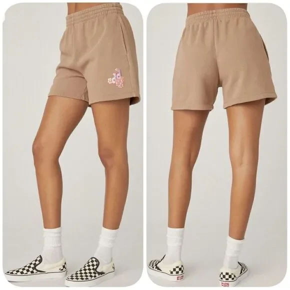 Daydreamer Flower Logo Boyfriend Sweat Shorts