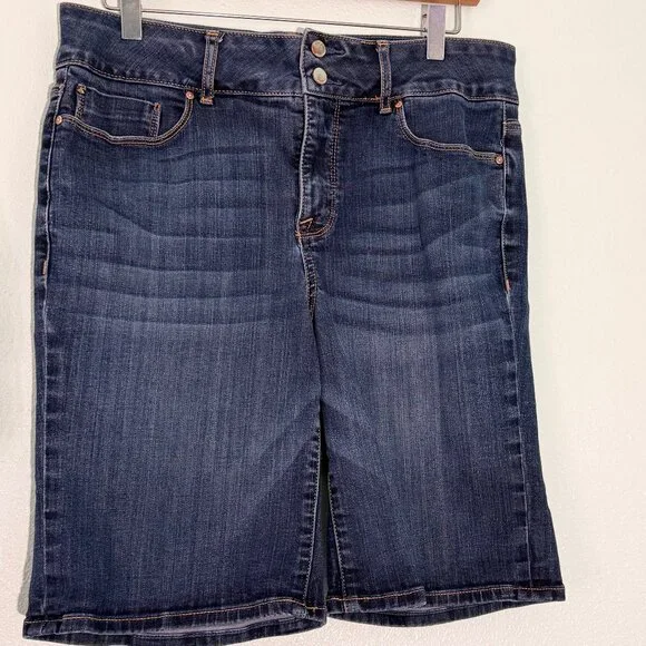 Seven7 Tummyless Jean‎ Shorts Size 12