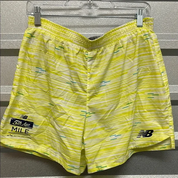 New Balance NB DRY Womens‎ Active Short Sz Large NEW YORK RUNNERS 5 IN: LIGHT
