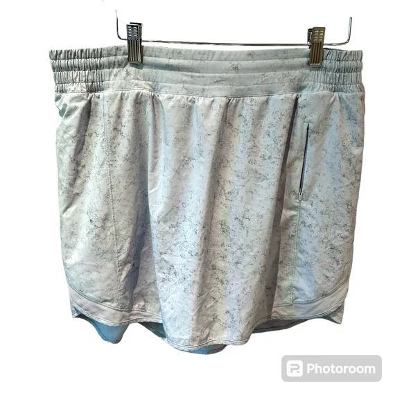 Lululemon‎  Hotty Hot High Rise Skirt Blue Dust Size 14