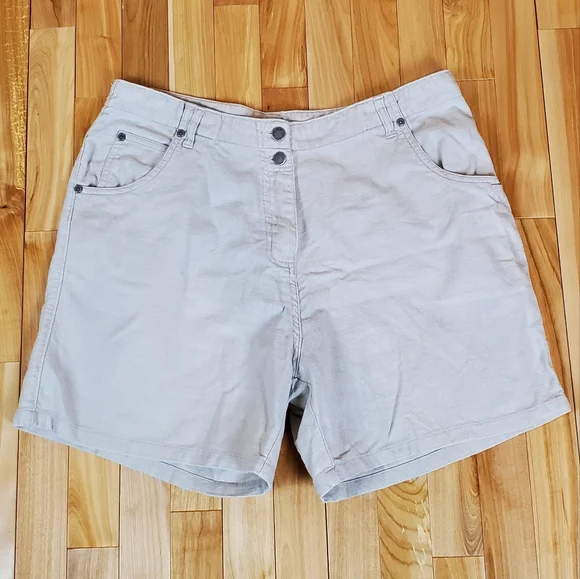 Woolrich Stone‎ Light Tan Shorts Size 14