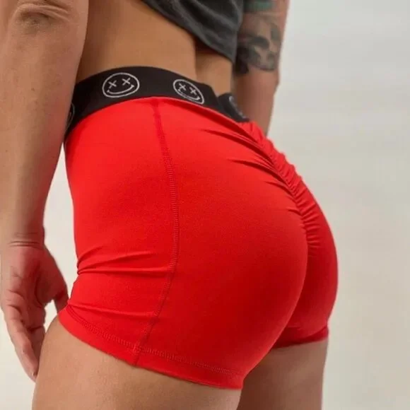 Salty Savage Happy Thoughts wetsuit shorts size small red black scrunch butt exc
