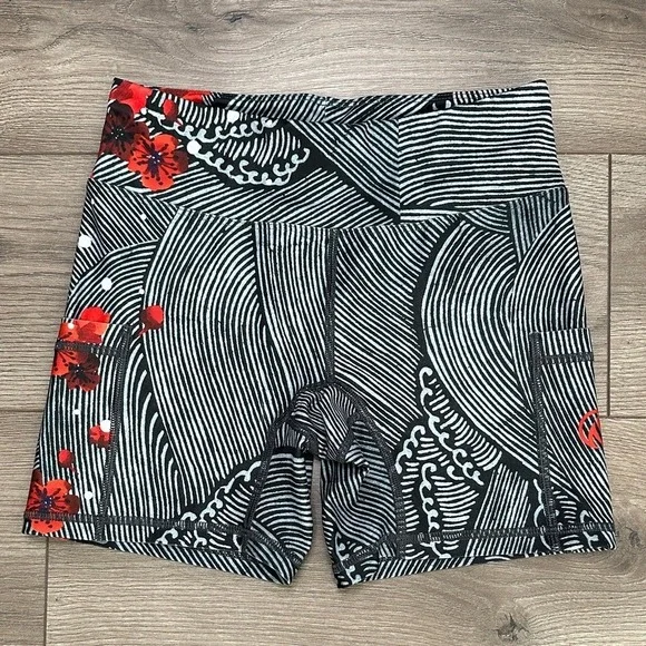 INKnBURN Plum Blossom Bike Active Shorts Black‎ Red Size 4