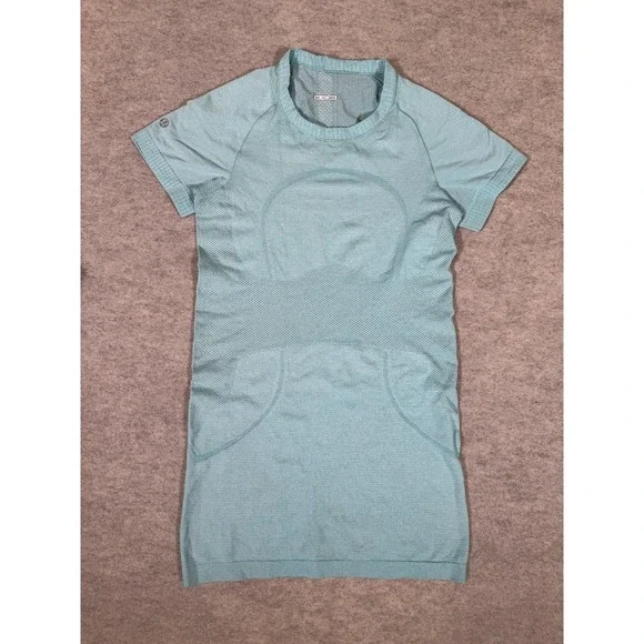 Lululemon Sweater Dress Womens Medium Blue Knit Short Sleeve Wet Dry Warm