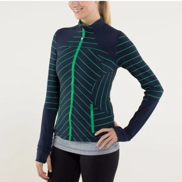 Lululemon- Forme Jacket- Size‎ 8- Excellent condition!!