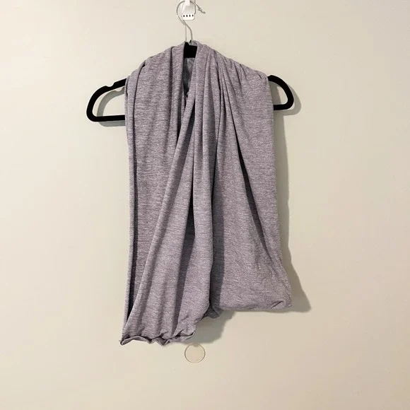 Lululemon vinyasa‎ infinity scarf purple