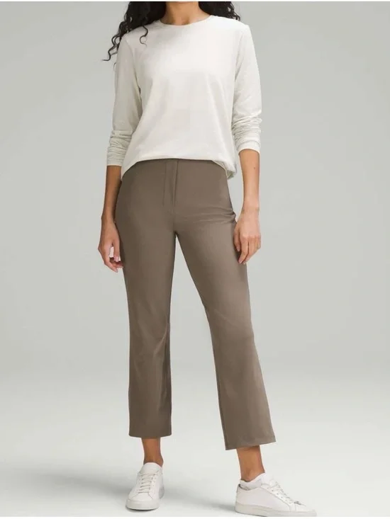lululemon Beige Smooth Fit Pull-On High-Rise Crop Pants Sz 4 NWT