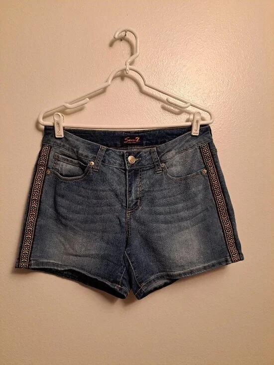 Seven7 Boho denim shorts featuring distinctive embroidered side detailing