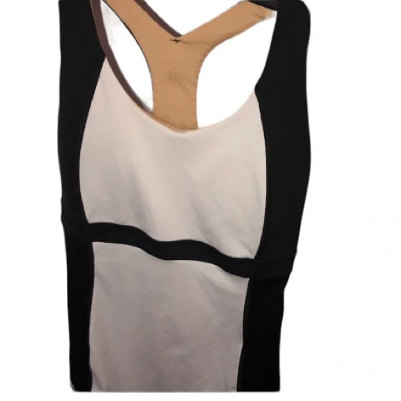 Lululemon Athletica medium black & white tank top  racerback bra top slimming
