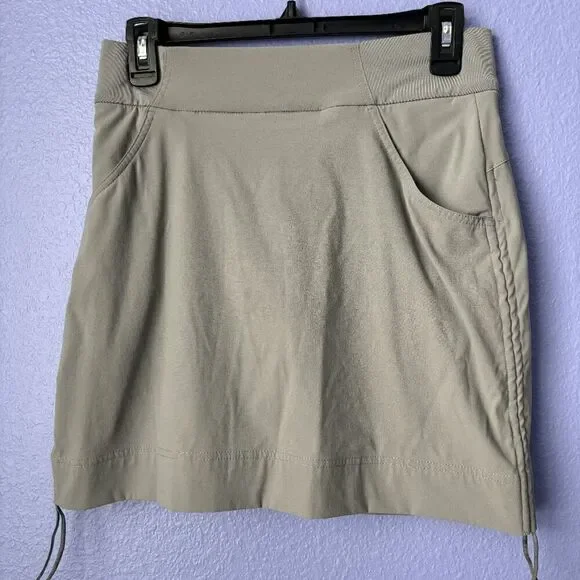 Columbia Women's Skort Omni-Shield Advanced Repellency Gray Side Cinched Pockets