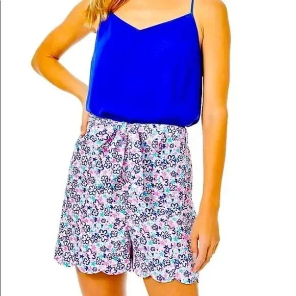 NWT Lilly Pulitzer Casia Scalloped Hem Shorts Size 8 Multi-Colored Floral