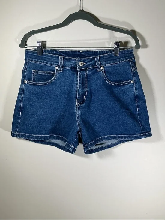 Women’s Dark Wash Stretch Denim Shorts Size Large