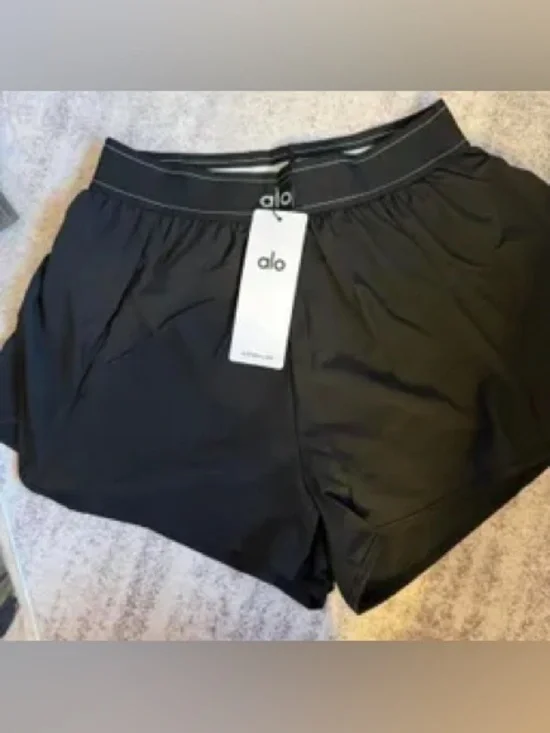 ALO Yoga Women's Black Athletic Shorts