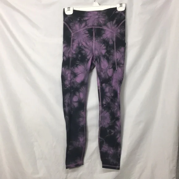 Lululemon Athletica Women’s Black and Purple Tie Dye Pants Size 6 Like-New
