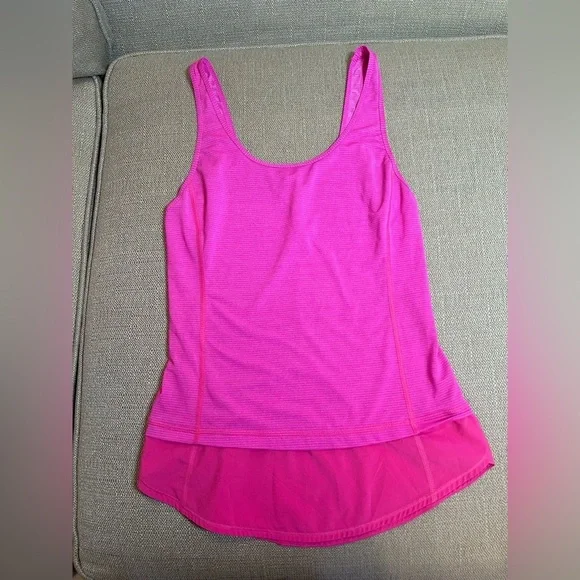 Lululemon‎ Raspberry Glo Sleeveless Women's Top