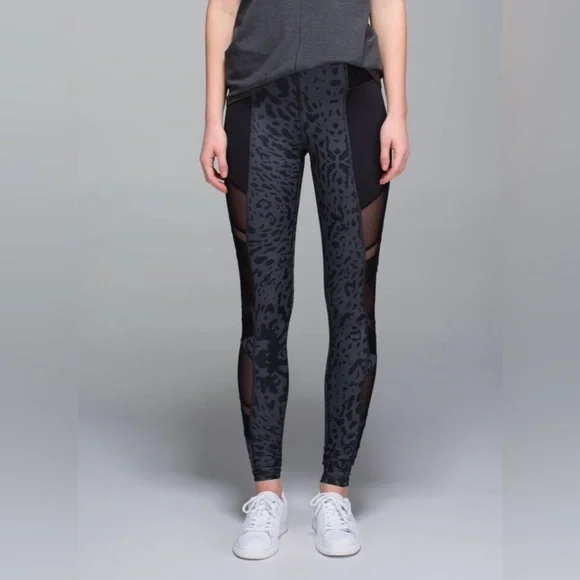 Lululemon Just Breathe Pant Leggings Size 2