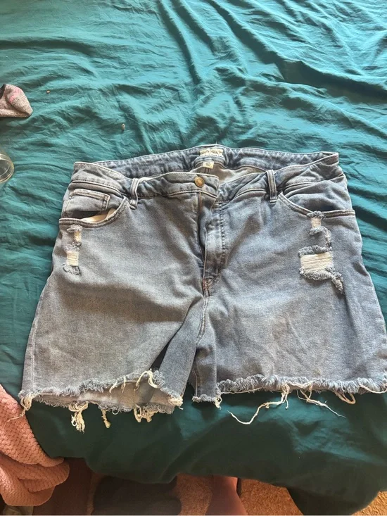 Ava & Viv Light Blue Distressed Jean Shorts with Frayed Hem