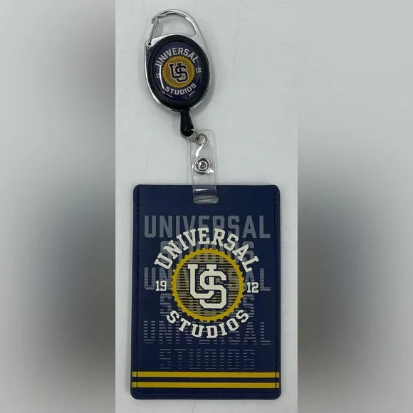 Universal Studios “US 1912” Navy Blue Gold‎ ID Card Holder Retractable Clip NWOT