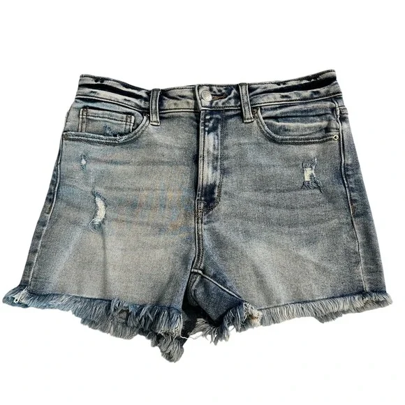 Zenana‎ Womens Distressed Denim Shorts Sz Medium Light Wash Frayed Hem DTP-1969A