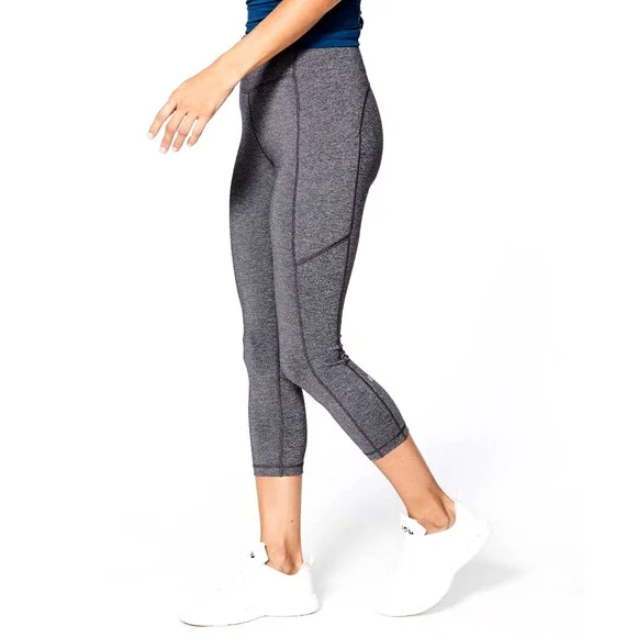 Lululemon Speed Up Crop (21