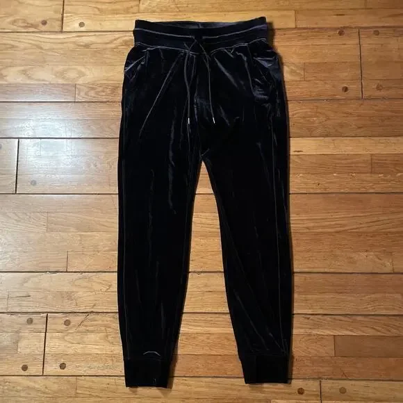 Lululemon Ready to Crush High-Rise Velour Jogger Pants