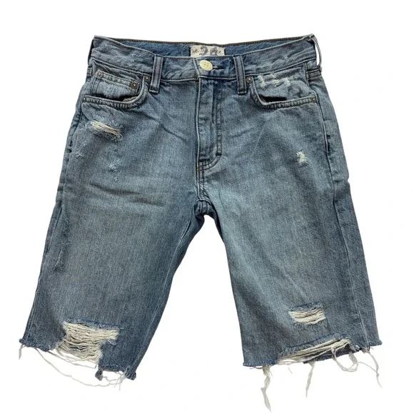 We The Free Free People Denim Bermuda Shorts Size 24‎ Distressed Blue Raw Hem