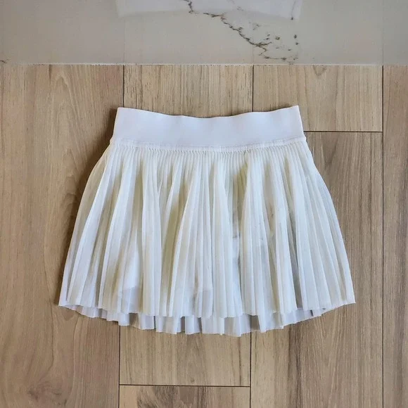 Lululemon Pleat To Street Skirt III Womens 0 White Mid Rise Skort W8AANS