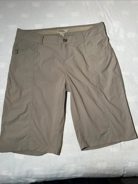 Royal Robbins Stretchy Quick Dry Discovery Hiking Shorts in Tan - Size 8