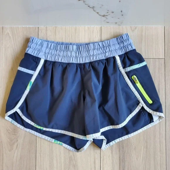 Lululemon Tracker Shorts Womens S 6 Blue Lullaby Mid Rise 4