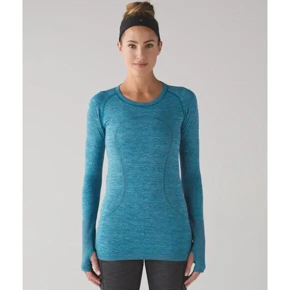 Lululemon Swiftly Tech Women’s Long Sleeve Crew Indian Ocean Light Blue Size‎ 4