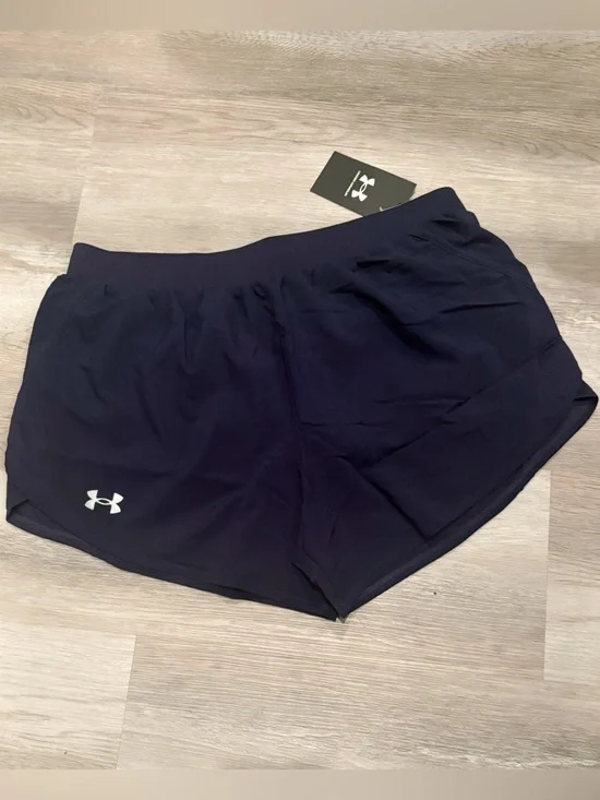 NWT UNDER ARMOUR LOOSE FIT SHORTS