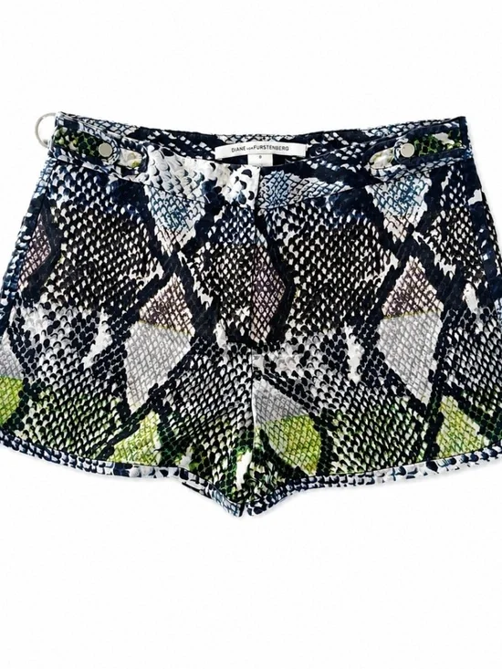 Diane von Furstenberg DVF 100% Silk Python Print Tailored Shorts | Size 0