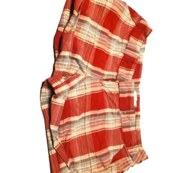 ♡Maurices Plaid Shorts Size 9