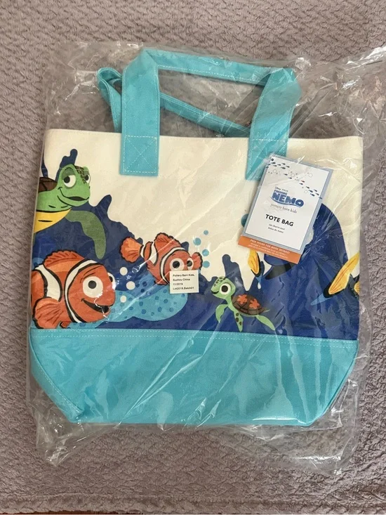 Pottery Barn Kids Finding Nemo Canvas Tote Bag  NWT 🩵🐠🌊✨