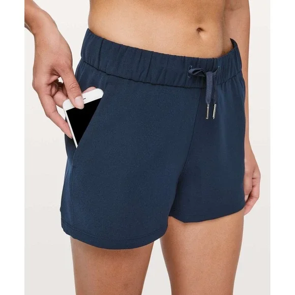 S01 Lululemon On The Fly Short *Woven 2.5