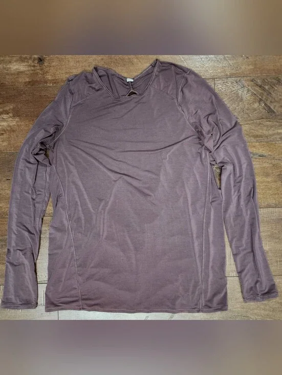Lululemon Timeless Twist Long Sleeve, Size 4 *FLAWED*