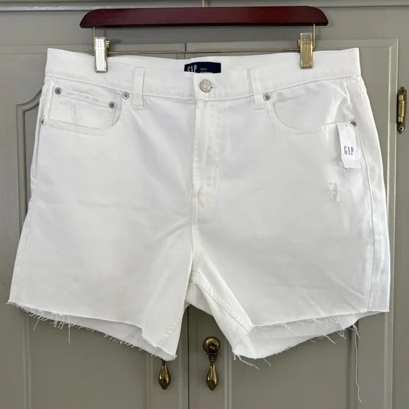 GAP Boyfriend Denim Short | Optic White‎ | Size 12